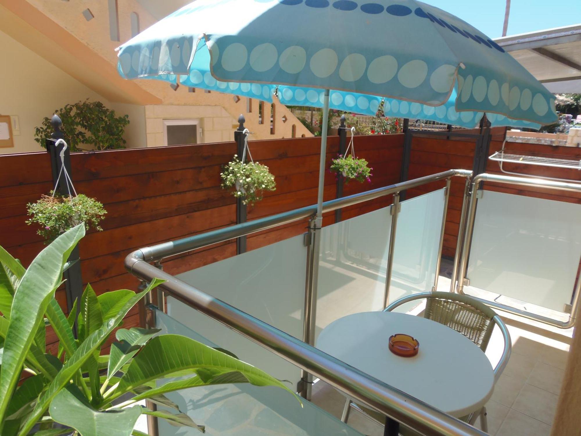 Angelica Studios And Apartments Agia Marina Dış mekan fotoğraf