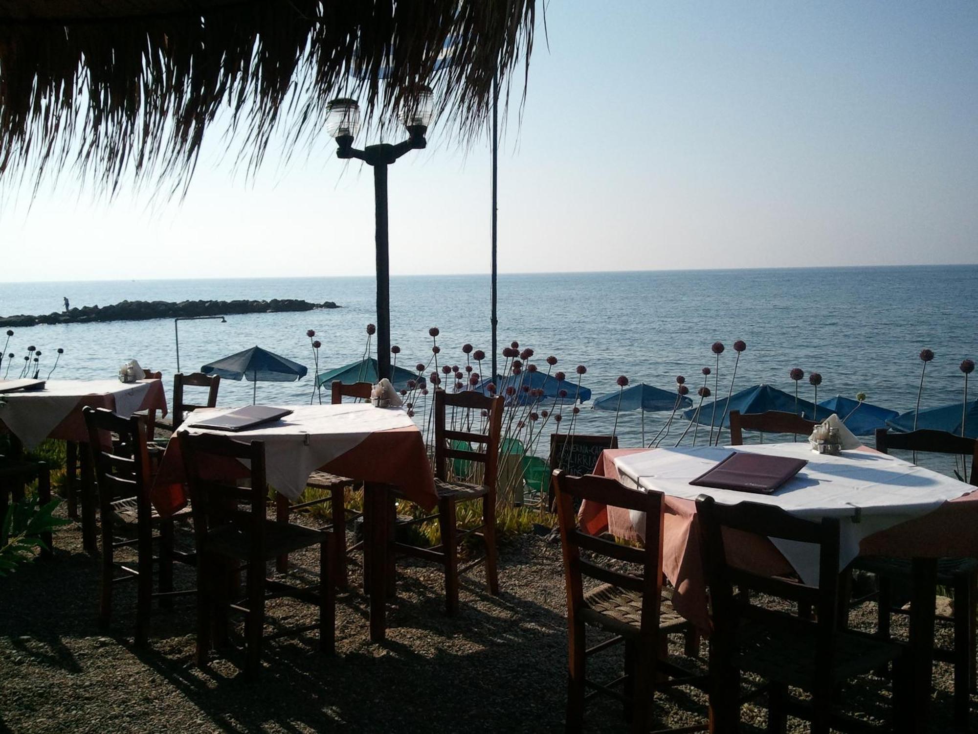 Angelica Studios And Apartments Agia Marina Dış mekan fotoğraf