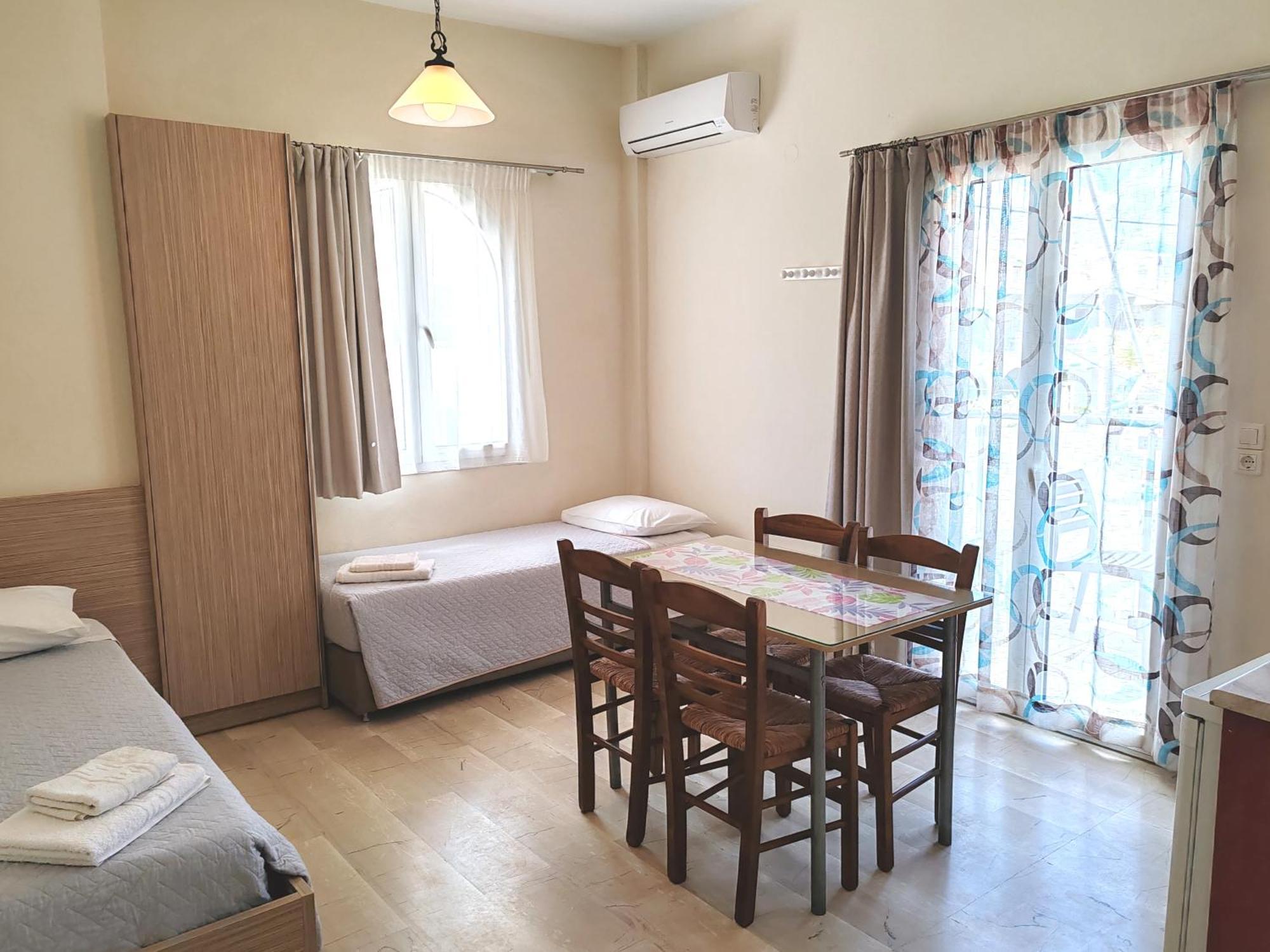 Angelica Studios And Apartments Agia Marina Dış mekan fotoğraf