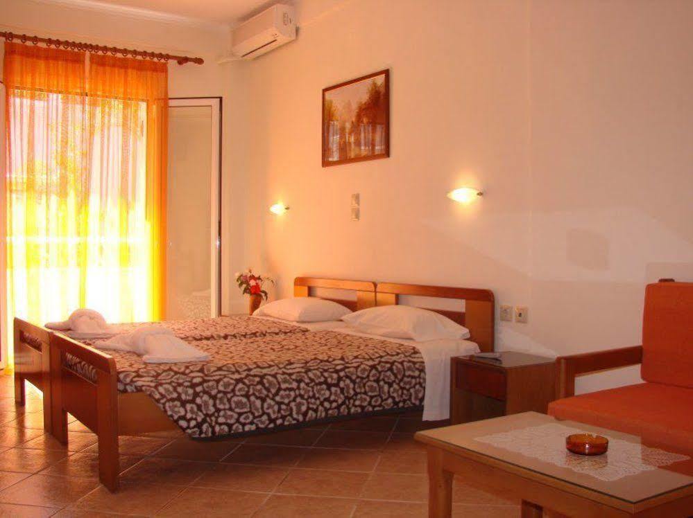 Angelica Studios And Apartments Agia Marina Dış mekan fotoğraf